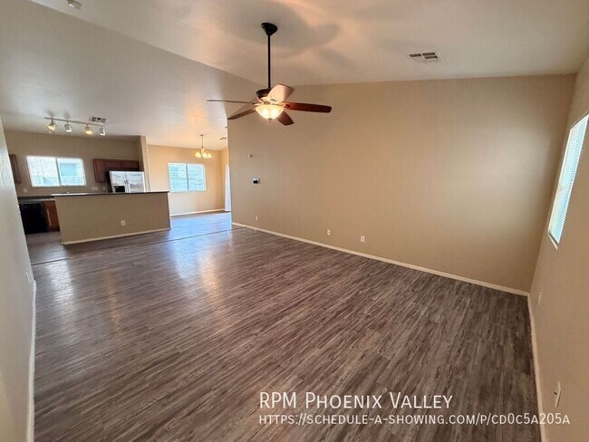 2517 S 116th Ave Avondale, AZ 85323 photo 3