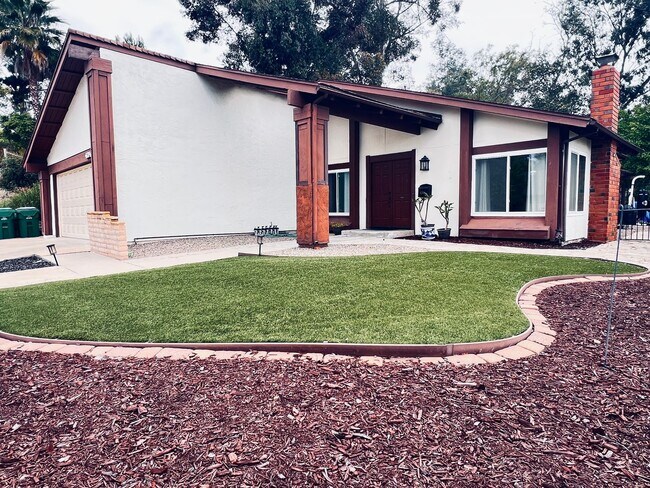 4249 Cartulina Rd San Diego, CA 92124