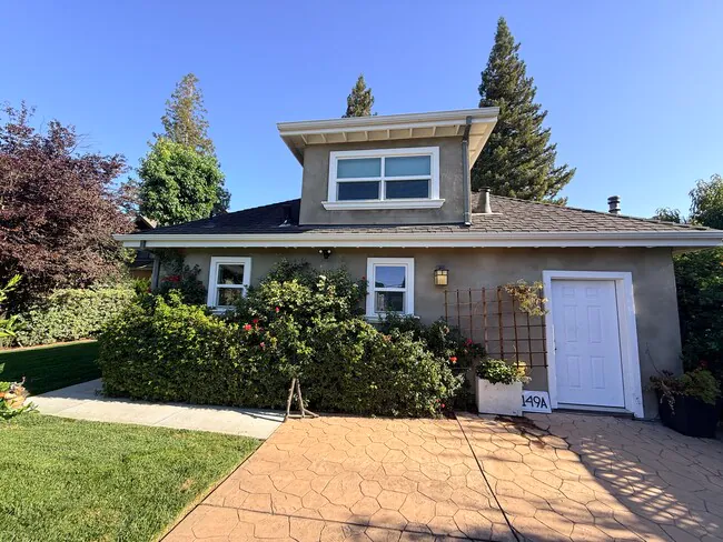 149 Cherry Ln Campbell, CA 95008 photo 2