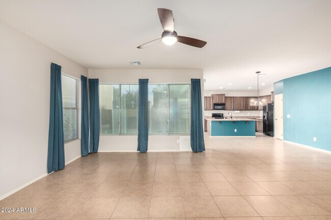 3464 S Bluejay Dr Gilbert, AZ 85297 photo 3