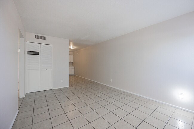 2344 E Broadway Rd Mesa, AZ 85204 photo 5