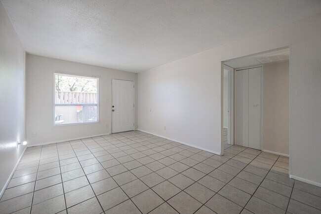 2344 E Broadway Rd Mesa, AZ 85204 photo 3