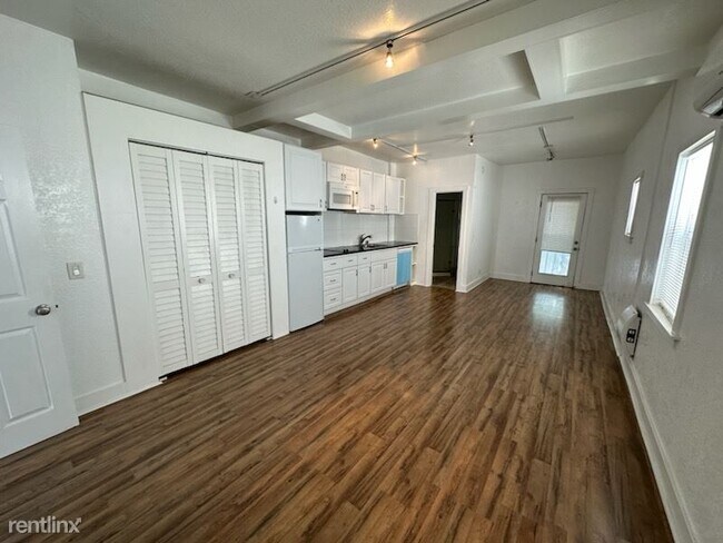 2581 University Ave San Diego, CA 92104