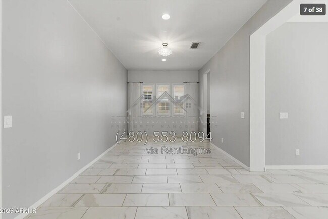 1083 E Holland Park Dr Gilbert, AZ 85297 photo 3