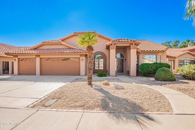 1517 W Islandia Dr photo 2