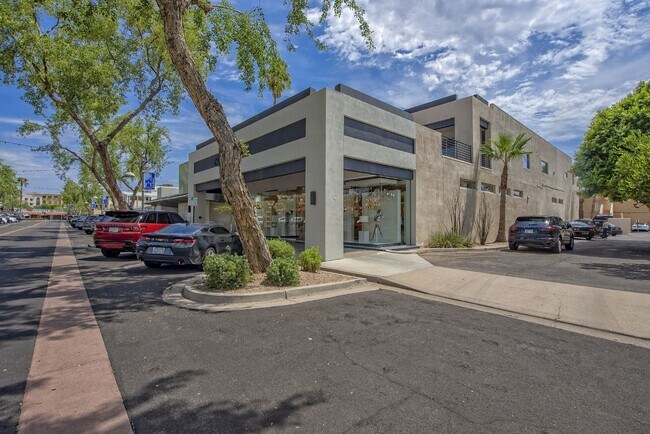4201 N Marshall Way Scottsdale, AZ 85251 photo 2