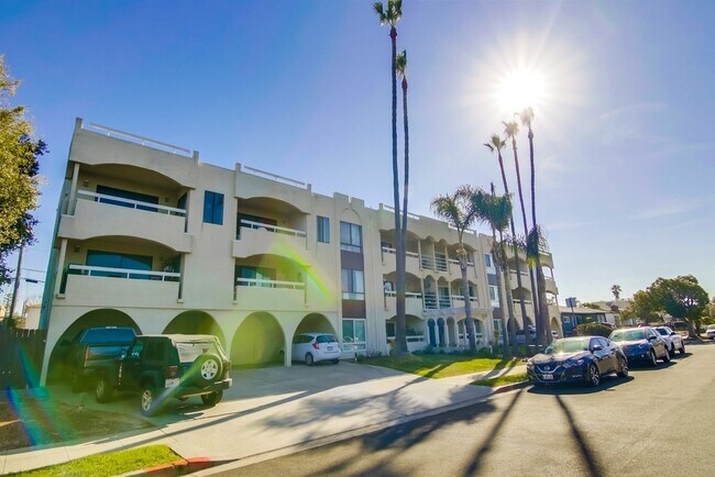 3747 Yosemite St San Diego, CA 92109 photo 2