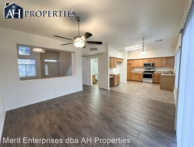 9146 W Hazelwood St Phoenix, AZ 85037 photo 4