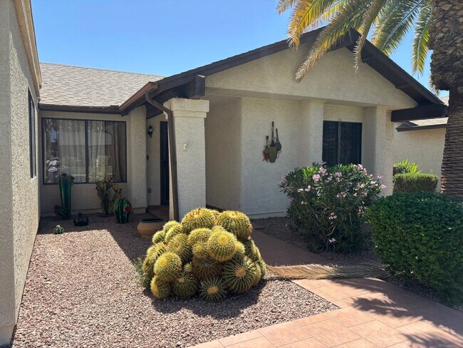 1326 Leisure World Mesa, AZ 85206 photo 2