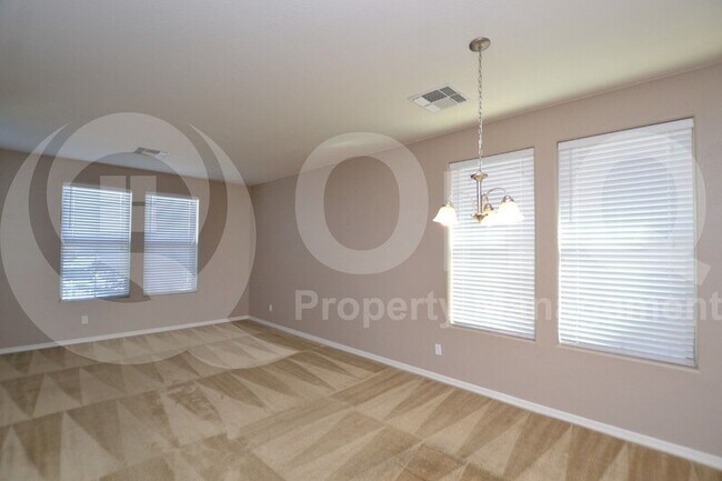 3905 E Frances Ln Gilbert, AZ 85295 photo 5