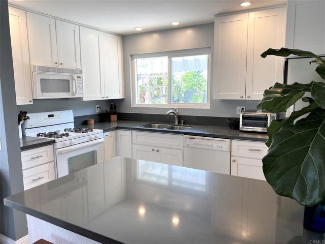 1421 Temple Heights Dr Oceanside, CA 92056