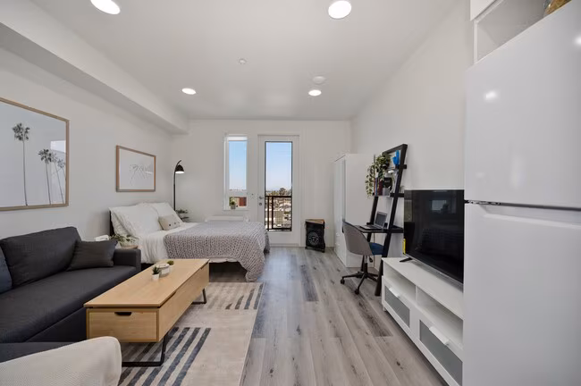 2911 Adams photo 5