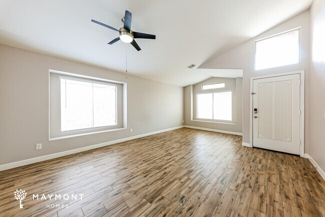 19434 N 7th Dr Phoenix, AZ 85027 photo 3