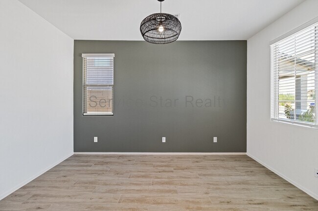 17313 W Corrine Dr Surprise, AZ 85388 photo 5