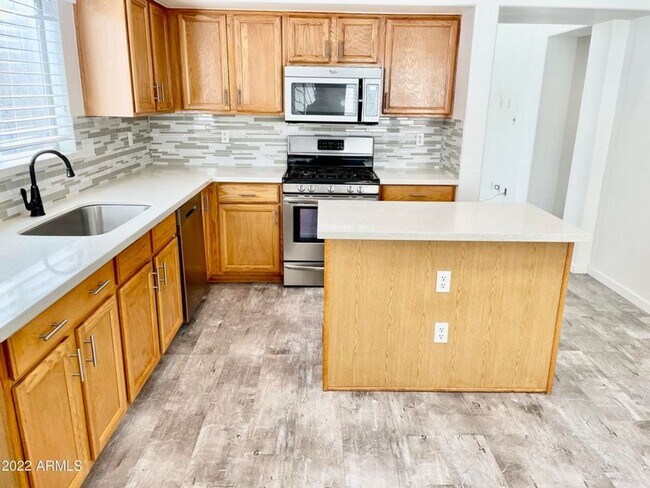 4910 W Behrend Dr Glendale, AZ 85308 photo 5