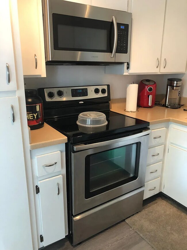 6337 Caminito Flecha San Diego, CA 92111 photo 2