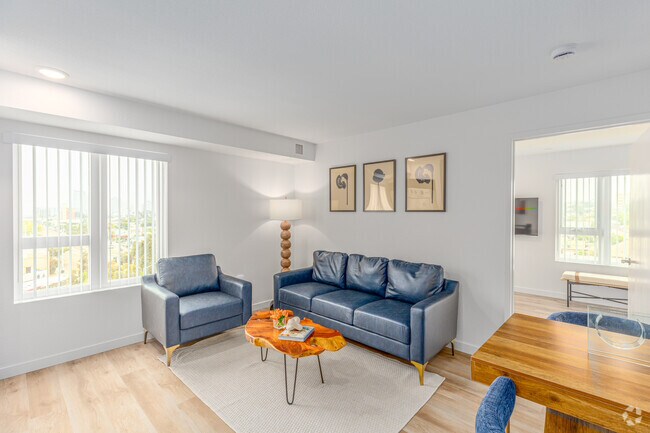 2551 Commercial St-F4OZ photo 3