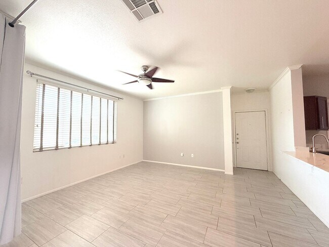 16013 S Desert Foothills Pkwy Phoenix, AZ 85048 photo 2