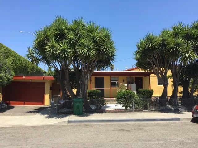 1BR/1BA Duplex on Lansing Way · Hayward photo 3