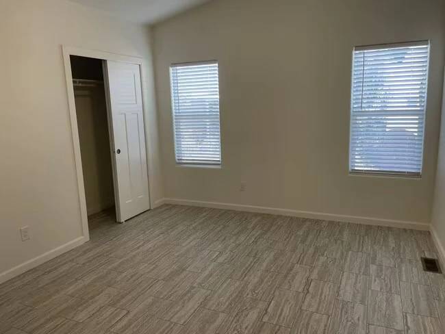 17814 N 17th Way Phoenix, AZ 85022 photo 4