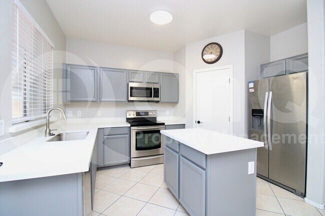 3852 E Fruitvale Ave Gilbert, AZ 85297 photo 3