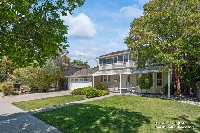 1602 Saint Regis Drive photo 4