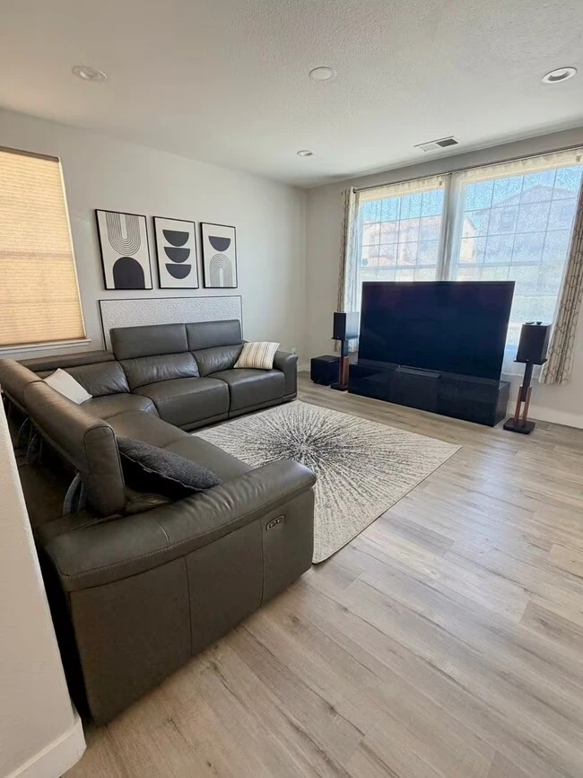 4756 Cheeney St Santa Clara, CA 95054 photo 5