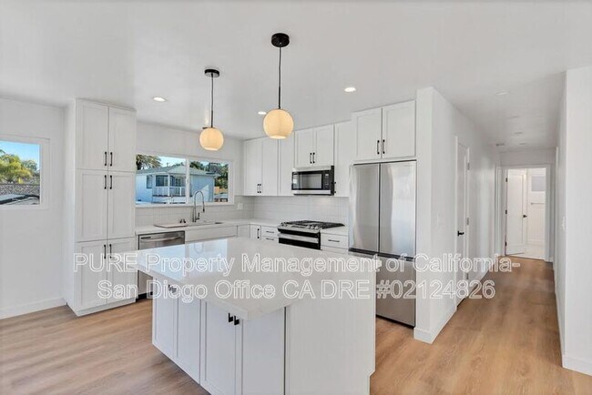 4758 Bermuda Ave San Diego, CA 92107