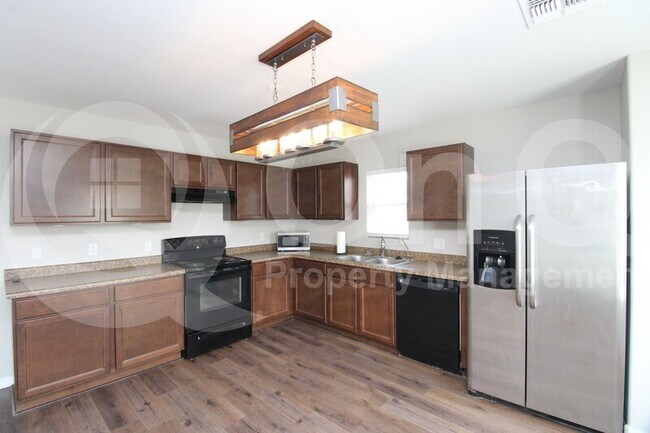 1041 Prior Ave Coolidge, AZ 85128 photo 3