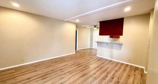 314 Shady Ln El Cajon, CA 92021 photo 4