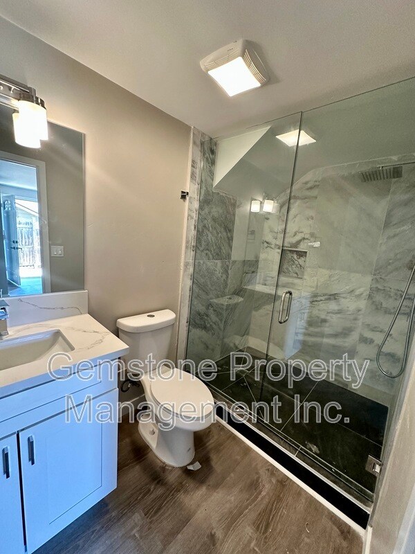 4810 54th St San Diego, CA 92115 photo 3
