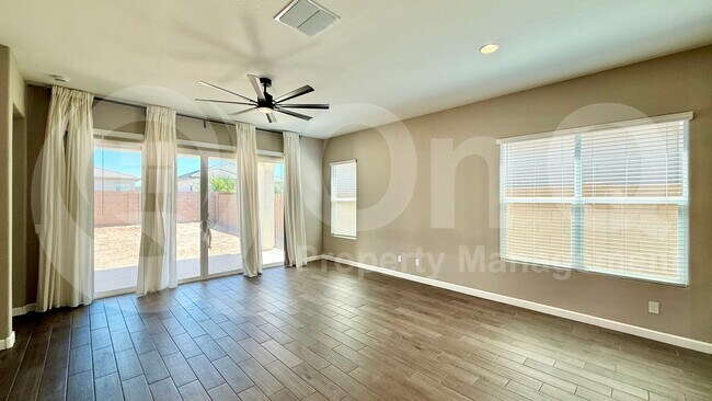 40847 W Hillman Dr Maricopa, AZ 85138 photo 2