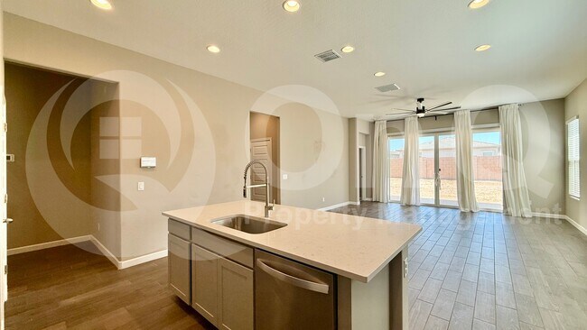 40847 W Hillman Dr Maricopa, AZ 85138 photo 3