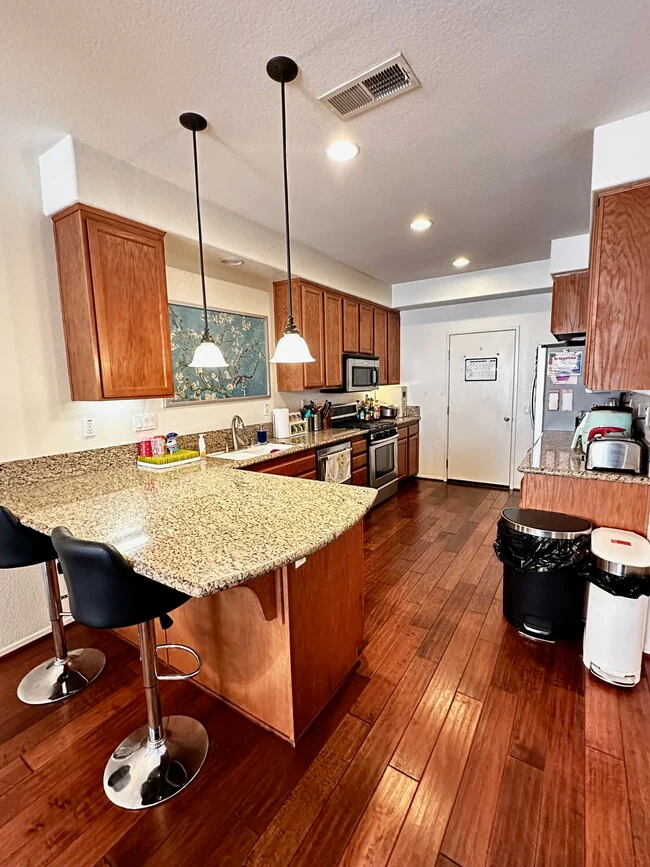 1444 Canvas Dr Chula Vista, CA 91913 photo 2