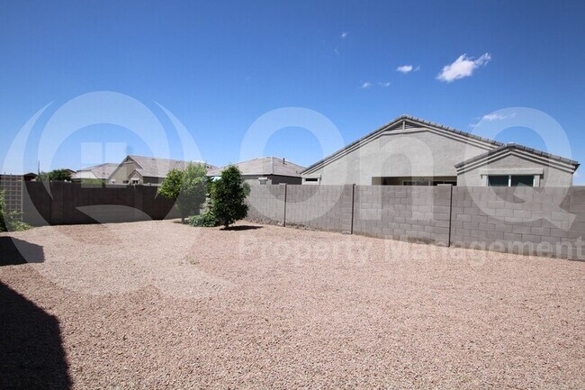 38038 W Nina St Maricopa, AZ 85138 photo 2
