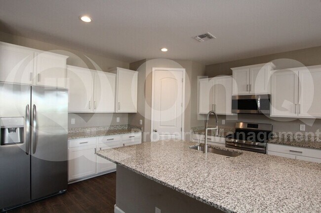38038 W Nina St Maricopa, AZ 85138 photo 4