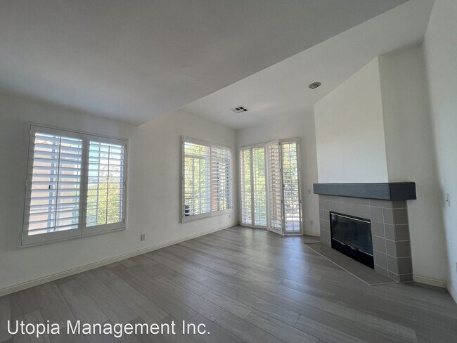 580 Camino De La Reina San Diego, CA 92108 photo 5