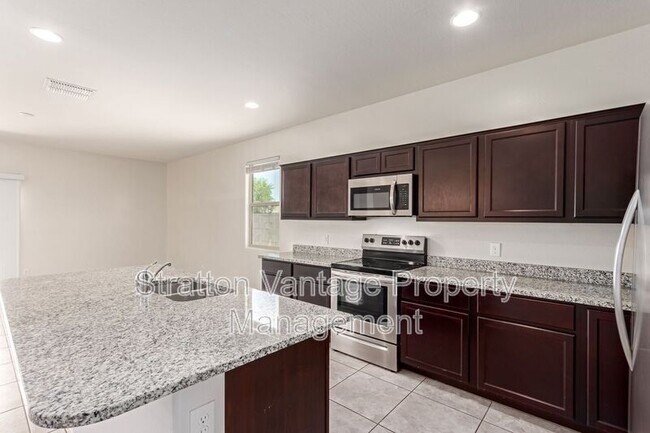 37047 W Mediterranean Way Maricopa, AZ 85138 photo 5