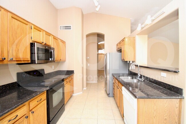 1015 E Princeton Ave Gilbert, AZ 85234 photo 2