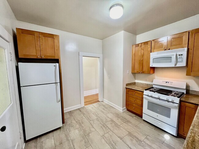 5 28th St San Francisco, CA 94110 photo 4