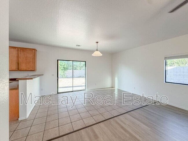 1308 W Fremont Rd. Phoenix, AZ 85041 photo 5