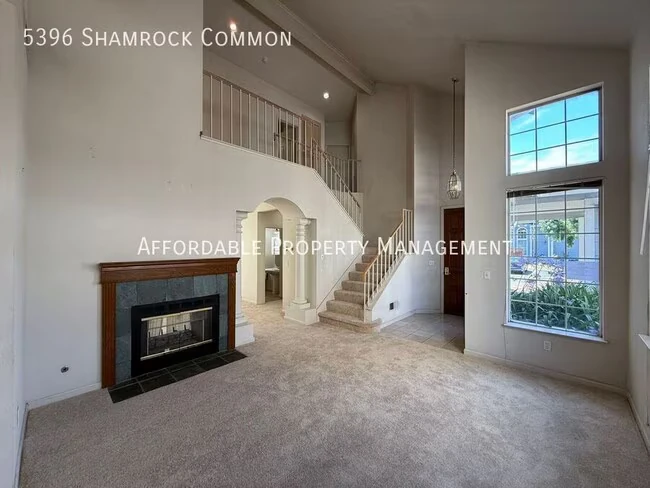 5396 Shamrock Common Fremont, CA 94555 photo 3