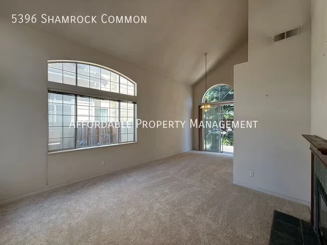 5396 Shamrock Common Fremont, CA 94555 photo 5