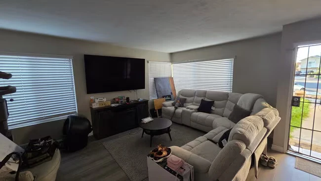 1322 Carnell Ct San Diego, CA 92154 photo 3