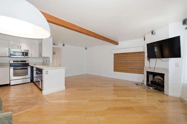 1635 Seventh Ave San Diego, CA 92101 photo 5