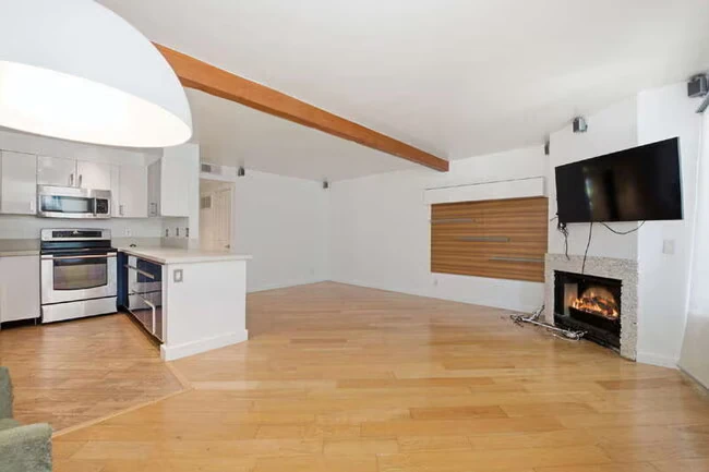 1635 Seventh Ave San Diego, CA 92101
