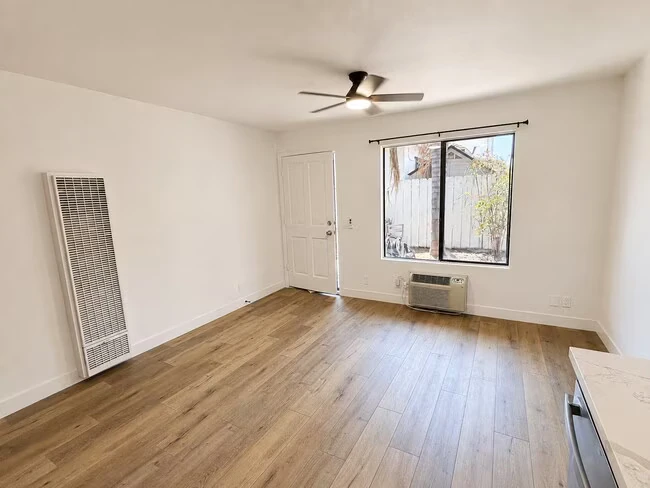 4218 46th St San Diego, CA 92115 photo 5