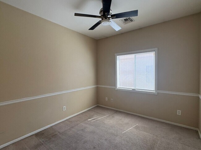 15337 W Port Au Prince Ln Surprise, AZ 85379 photo 3