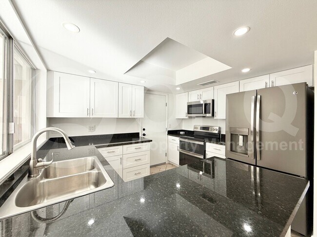 2119 E Concorda Dr Tempe, AZ 85282 photo 4