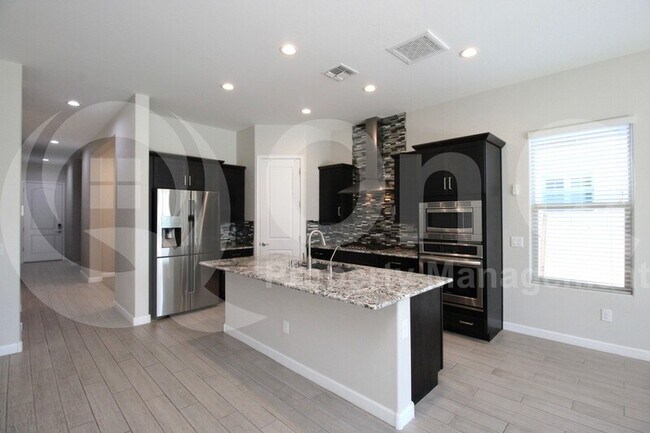 6635 East Michigan Ave Phoenix, AZ 85054 photo 4